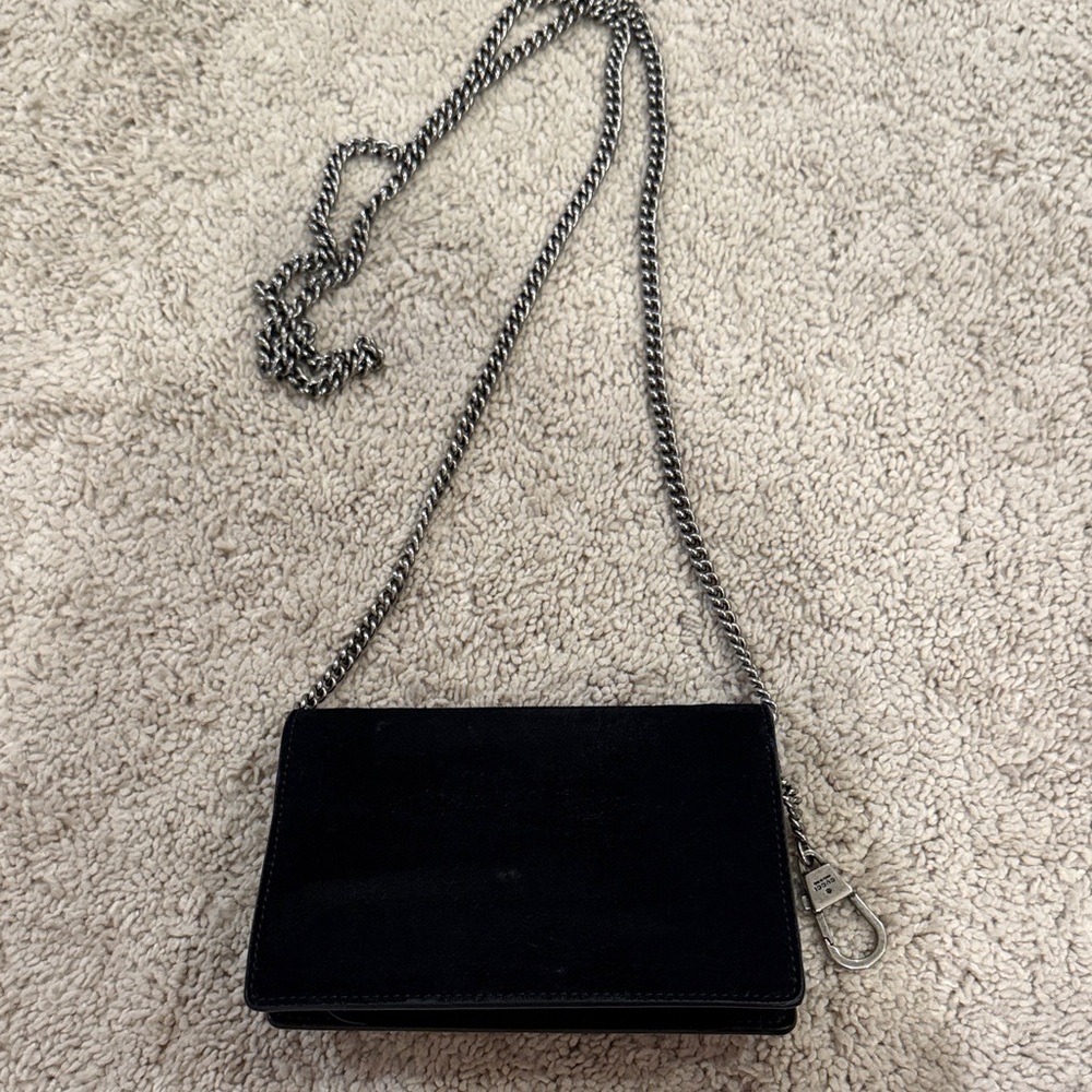 Gucci Black Crossbody Bag with Silver Chain - Picture 2 of 4